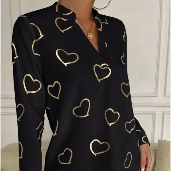 New heart print black top - Picture 4 of 7